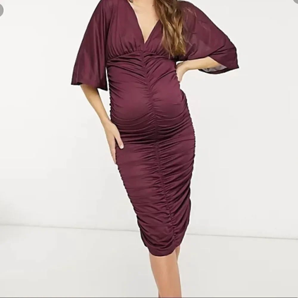 NWT Ruched Kimono Sleeve Materity Dress